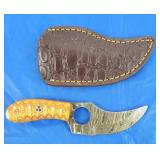 Damascus Knife w/Sheath, New.