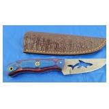 Damascus Knife w/Sheath, NEW.