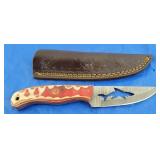 Damascus Knife w/Sheath, NEW.