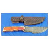Damascus Knife w/Sheath, New