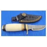 Damascus Knife w/Sheath, New