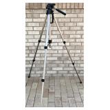 MX2000 Tripod - Adjustable to 61"