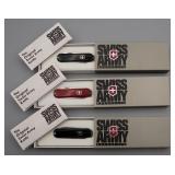 Swiss Army Classic Pocket Knives (3)