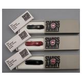 Swiss Army Classic Pocket Knives (3)