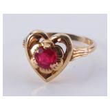 10K Gold Ladies Heart Ring, Size 5.5, 1.535g
