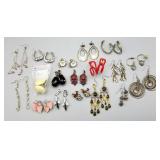 Costume Jewelry Earrings (18 pr)