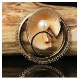 14k Gold Round Pendant With Pearl, 4.27g, 1 1/4"