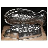 Vintage Fish Shaped Tin Molds (2)