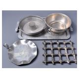Vintage Metal Cookware Collection (5)
