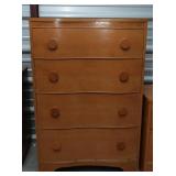 Vintage Wooden 4-Drawer Serpentine Dresser