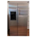 GE 24.9 Cu Ft. Capacity Side-By-Side Refrigerator