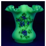 Fenton Uranium Daisies On Custard Satin Vase