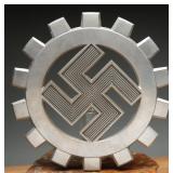 DAF Aluminum Presentation Gearwheel Insignia 8-In