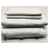 King Sized 100% Cotton Sheets - Like New