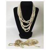 Vintage Pearl Necklaces (6)