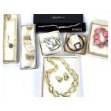 Bracelets & Necklaces (7)