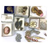 Brooches & Pins, Cameo & Bright Colored Stones