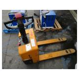 ELECTRIC PALLET JACK