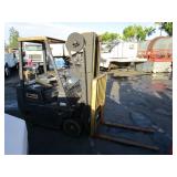 KOMATSU FG15S-1, 3000lb cap, 2 STAGE, LP GAS