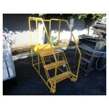 3 STEP PLATFORM LADDER