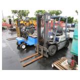 KOMATSU 25, 2 STAGE, LP GAS