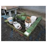 PNEUMATIC LIFT AND BUCKETS OF MISCELLANEOUS PARTS,