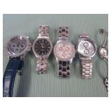 1 BAG WITH WATCHES