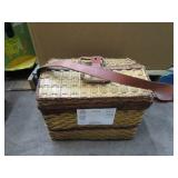 WHICKER BASKET AND PICNIC SET