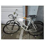 2 DRAFT BICYCLES (WHITE)