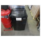 BLACK MAGIC CHEF MINI FRIDGE