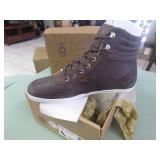 1 MENS UGGS SIZE 10.5