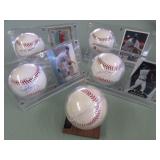 1 LOT WITH SIGNED SPORTS COLLECTIBLES
