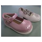 1 LOT W/GIRLS SHOES