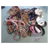 1 BAG W/MIXED JEWELRY