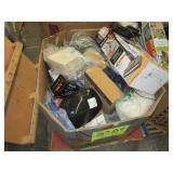 PALLET OF ASSORTED HOUSEHOLD ITEMS