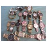 1 BAG W/GOLD TONE WATCHES