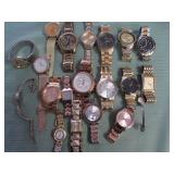 1 BAG W/GOLD TONE WATCHES
