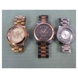 1 BAG W/DESIGNERS WATCHES