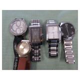 1 BAG W/DESIGNERS WATCHES