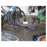 1 KENT TRANSIT ROAD BIKE: