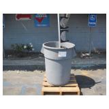BOAT PROPELLERS & ASSORTED MARINE ITEMS