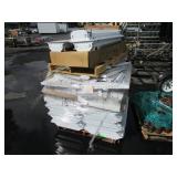 PALLET OF ASSORTED LIGHT FIXTURES