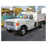 1990 FORD F-450 SD