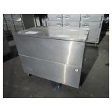 BEVERAGE-AIR COMMERCIAL FRIDGE/FREEZER