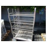 METAL RACK W/ WHEELS