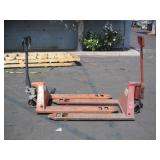 LOT WITH 2 PALLET JACKS