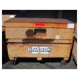 KNAACK METALE STORAGE BOX WITH WHEELS