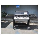 PROPANE GRILL WITH GRIDDLE