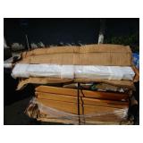 PALLET OF ASSORTED LIGHTING FIXTURES