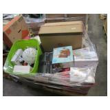 PALLET OF ASSORTED HOUSEHOLD ITEMS